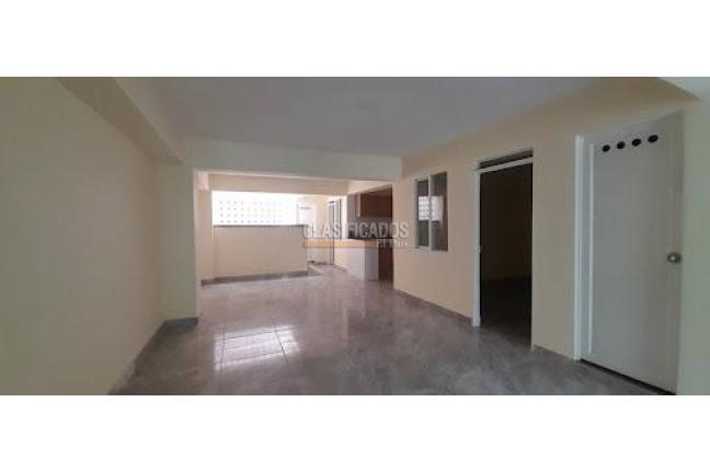 Casas, Alquiler, Prados del Norte - $2.000.000