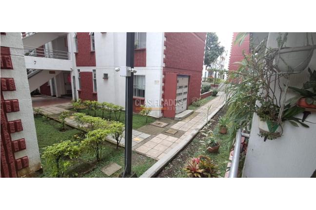 Apartamentos, Venta, El Refugio - $240.000.000