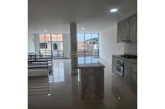 Casas, Alquiler, El Jardín - $1.700.000