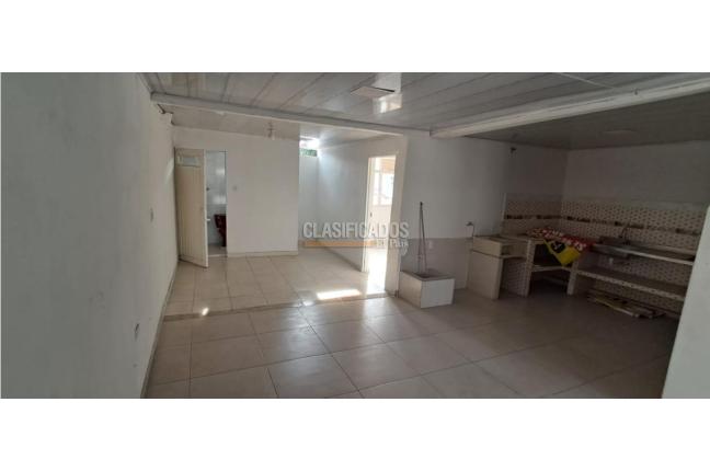 Locales y Bodegas, Venta, Bretaña - $420.000.000