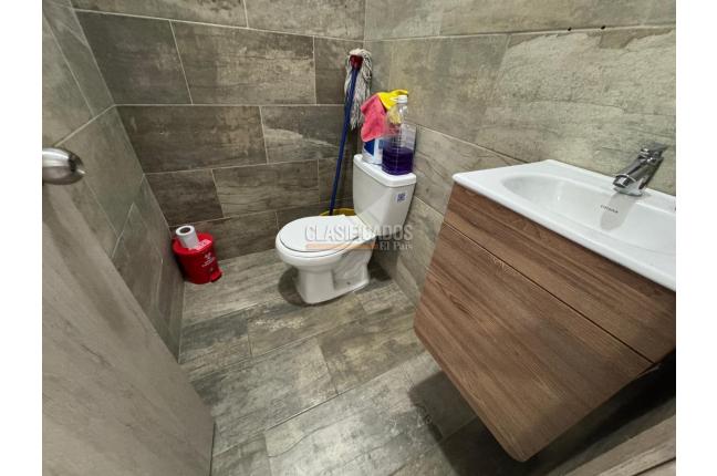 Oficinas y Consultorios, Alquiler, Ciudad Capri - $3.600.000