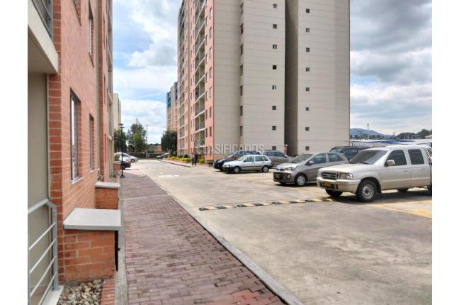 Apartamentos, Venta, Bogotá - $380.000.000