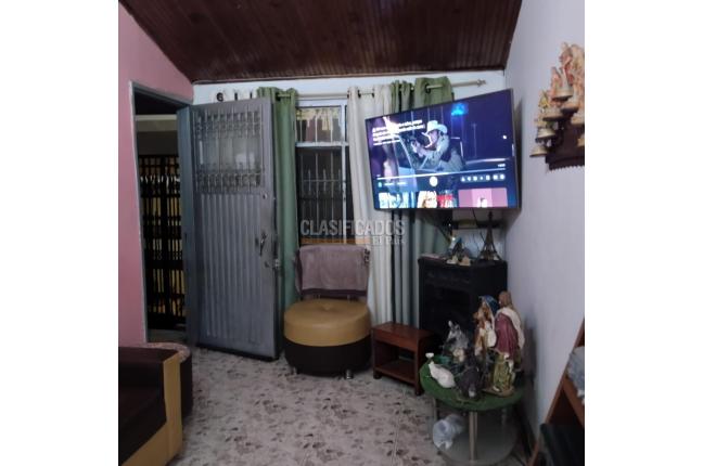 Casas, Venta, La Rivera - $240.000.000