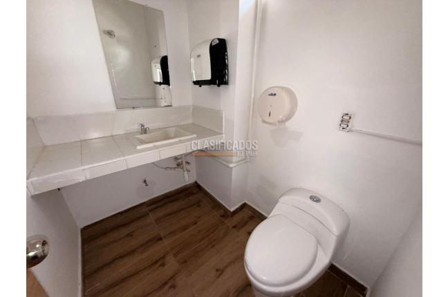 Edificios, Alquiler, Eucarístico - $2.500.000.000