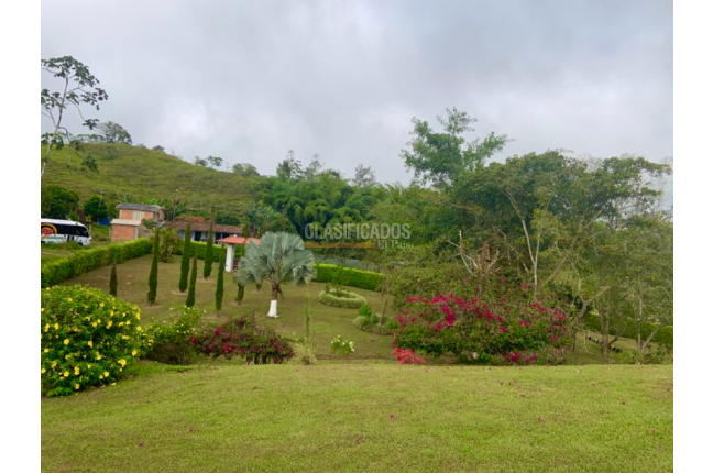 Fincas y Casas Campestres, Venta en Restrepo