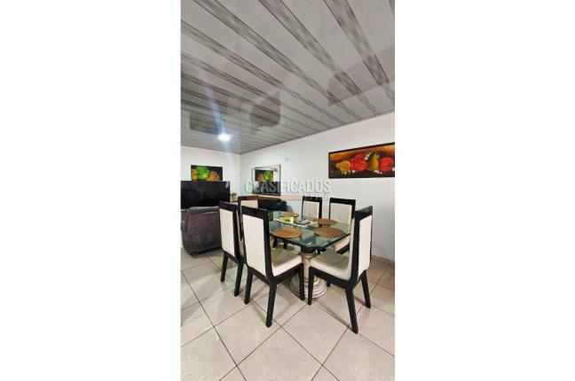 Casas, Venta en La Base