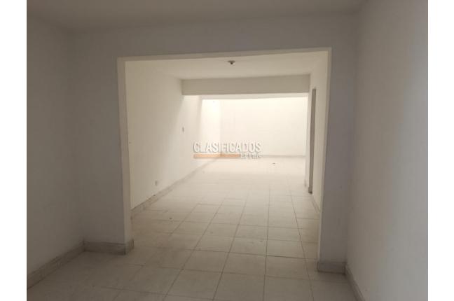 Oficinas y Consultorios, Alquiler, San Vicente - $6.000.000