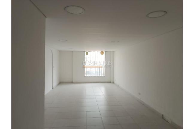 Oficinas y Consultorios, Alquiler, San Vicente - $6.000.000