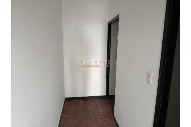 Oficinas y Consultorios, Alquiler, San Vicente - $6.000.000