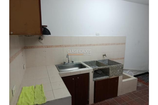 Oficinas y Consultorios, Alquiler, San Vicente - $6.000.000