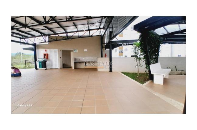 Apartamentos, Alquiler, Ciudad Pacifica - $900.000