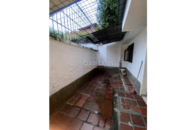 Casas, Alquiler, San Antonio - $1.600.000