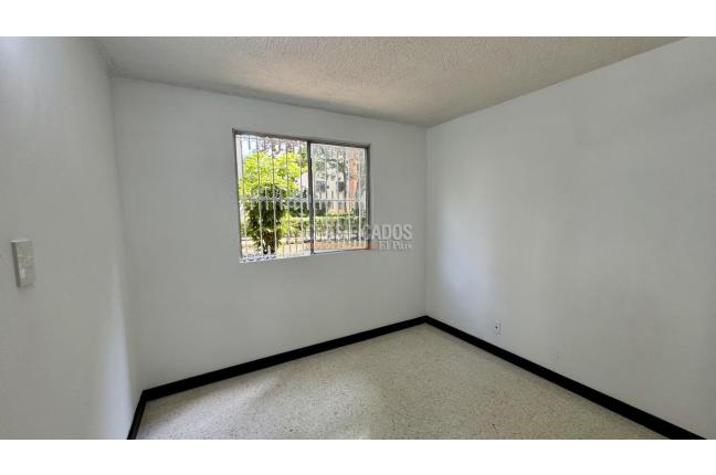 Apartamentos, Venta, Cañaverales - $189.000.000