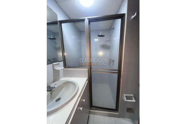 Apartamentos, Alquiler, El Refugio - $2.500.000