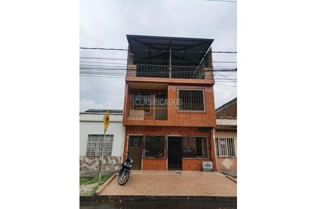 Casas, Alquiler en Porvenir