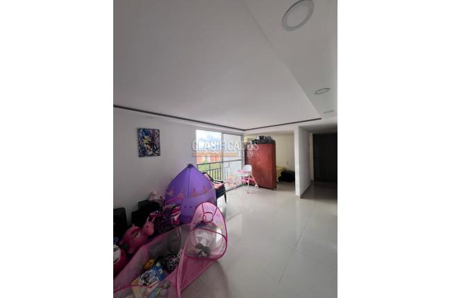 Apartamentos, Venta en Valle del Lili