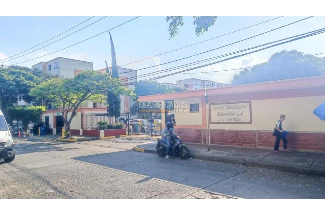 Apartamentos, Venta en Cañaverales