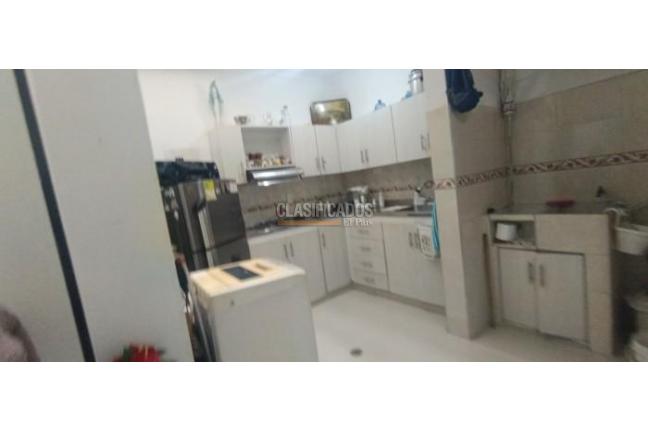 Edificios, Venta en Cristóbal Colón