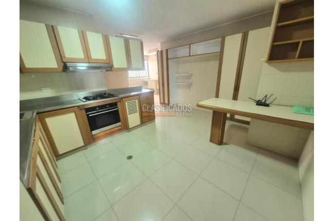 Apartamentos, Alquiler en Santa Mónica Residencial