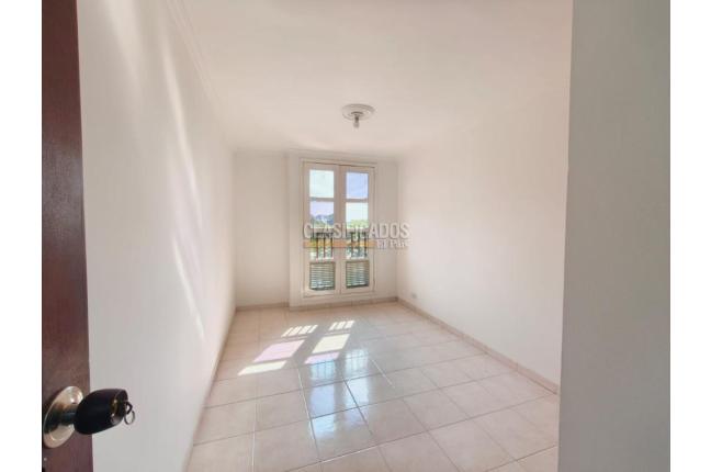 Apartamentos, Venta, Cuarto de Legua - $390.000.000