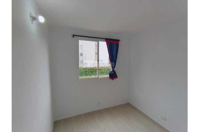 Apartamentos, Alquiler, Ciudad Pacifica - $1.250.000