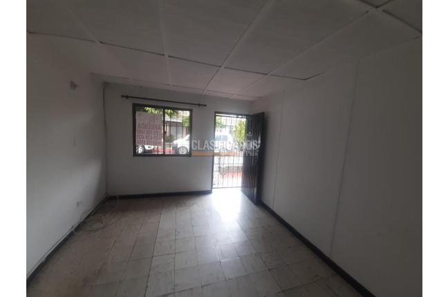 Casas, Alquiler en Meléndez