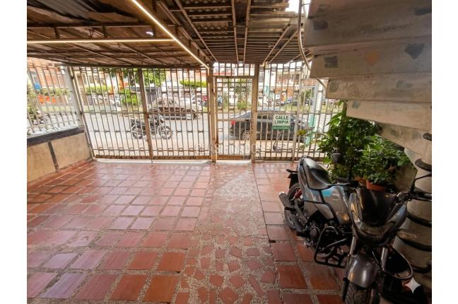 Casas, Venta, 7 de Agosto - $680.000.000