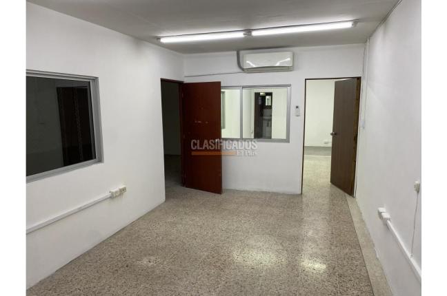 Locales y Bodegas, Alquiler, Obrero - $6.900.000