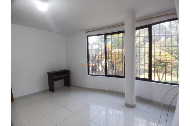 Apartamentos, Alquiler, El Vallado - $880.000