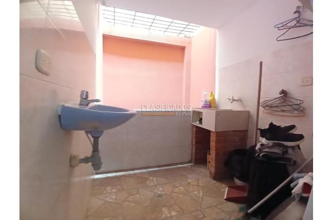 Apartamentos, Alquiler, El Vallado - $880.000