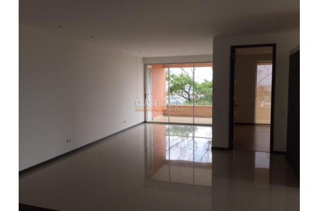 Apartamentos, Alquiler, Cristales - $3.600.000