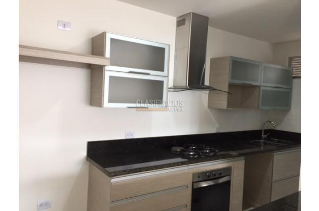 Apartamentos, Alquiler, Cristales - $3.600.000