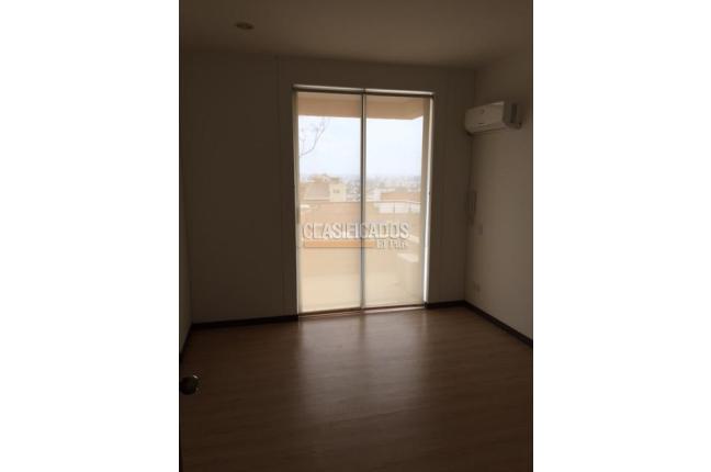 Apartamentos, Alquiler, Cristales - $3.600.000