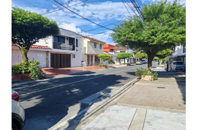 Casas, Alquiler en Pampalinda