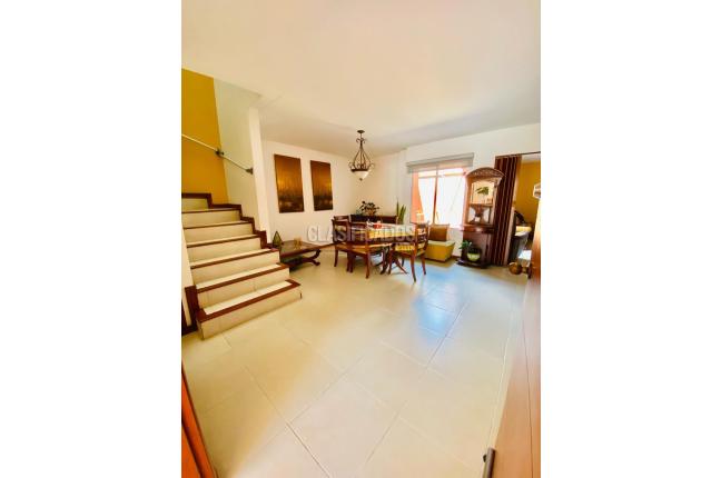 Casas, Venta en La Hacienda