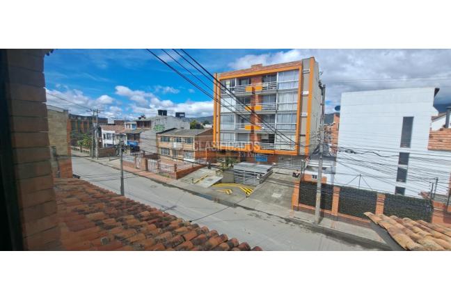 Apartamentos, Alquiler en Chía