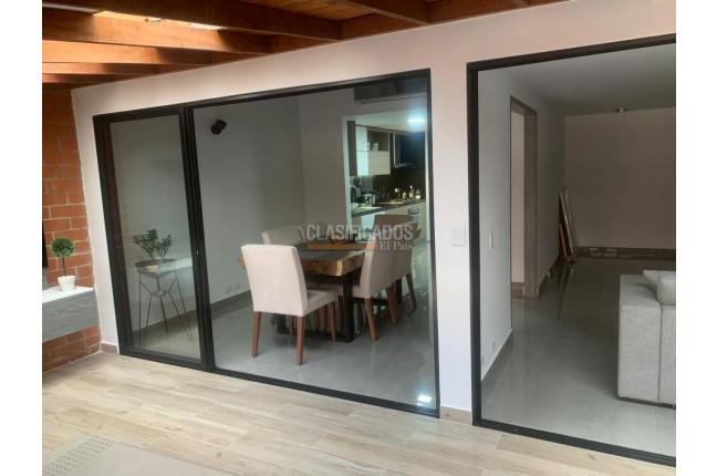 Casas, Venta en Ciudad Jardín