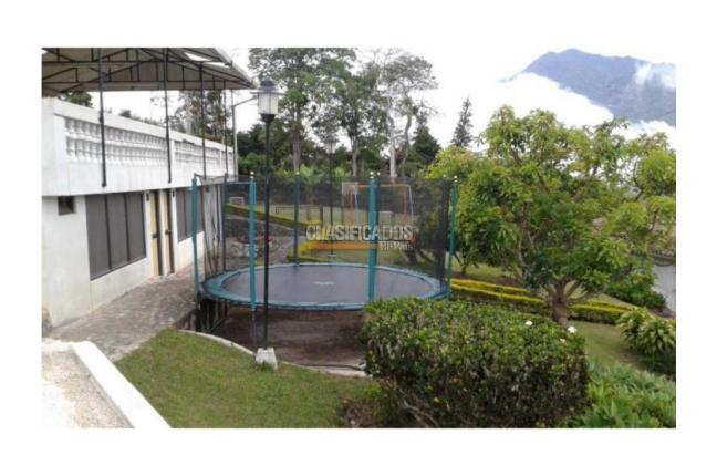 Fincas y Casas Campestres, Venta en Calima (Darién)