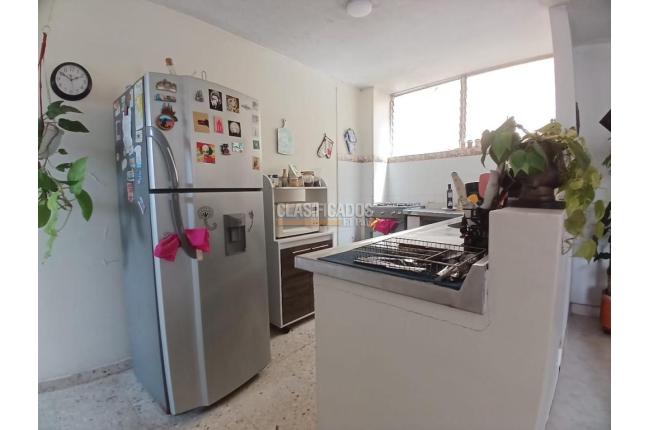 Apartamentos, Venta, Miraflores - $210.000.000