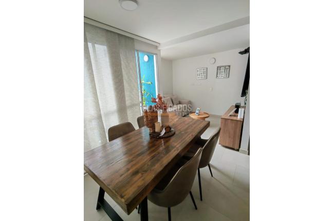 Apartamentos, Venta en Brisas de los Álamos