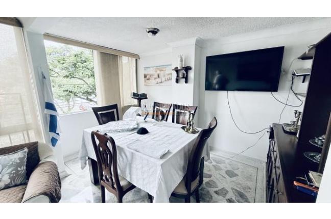 Apartamentos, Venta, La Flora - $380.000.000