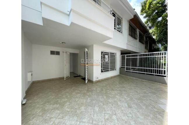 Apartamentos, Alquiler en Ciudad Capri