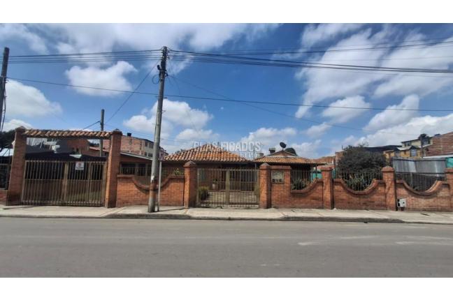 Casas, Alquiler en Chía