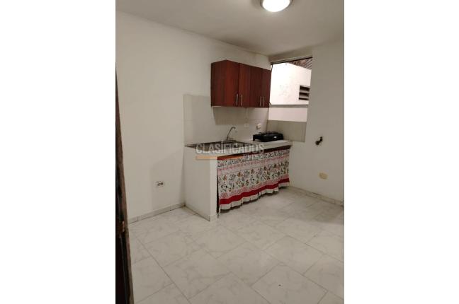 Apartaestudios, Alquiler en Bretaña