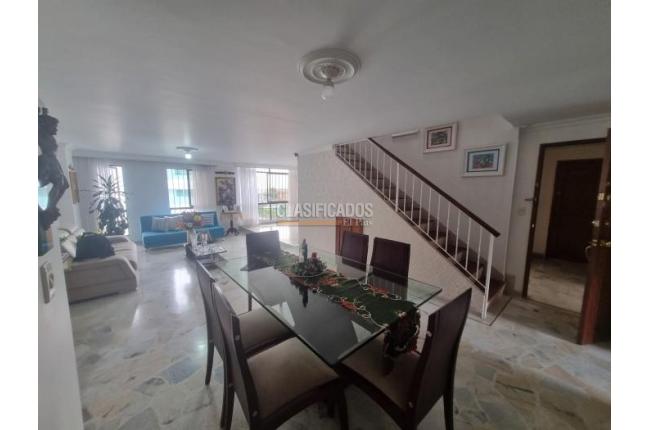 Apartamentos, Venta, Versalles - $395.000.000