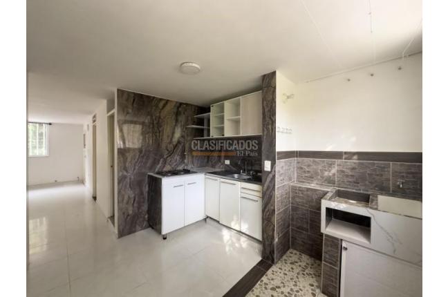 Apartamentos, Alquiler, Alcázares - $800.000