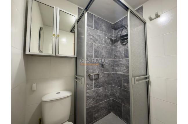 Apartamentos, Alquiler, Alcázares - $800.000