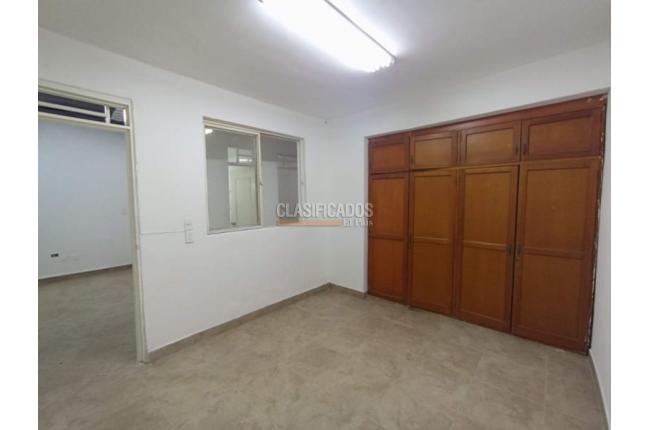 Casas, Alquiler, Champagñat - $2.300.000