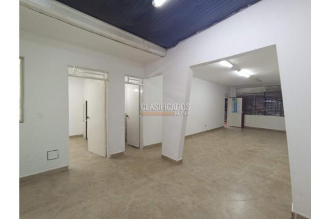 Casas, Alquiler, Champagñat - $2.300.000