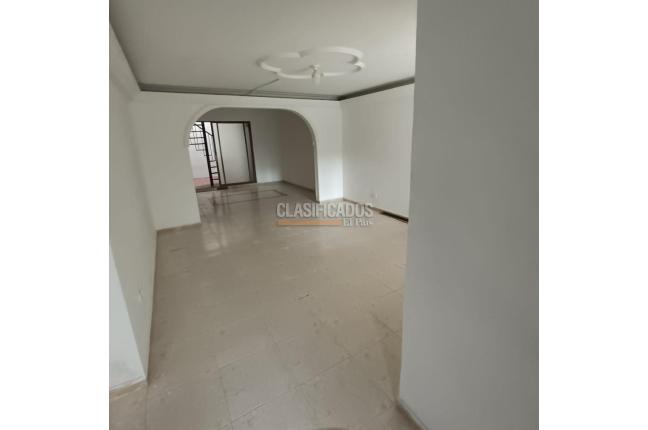 Casas, Alquiler en Salomia